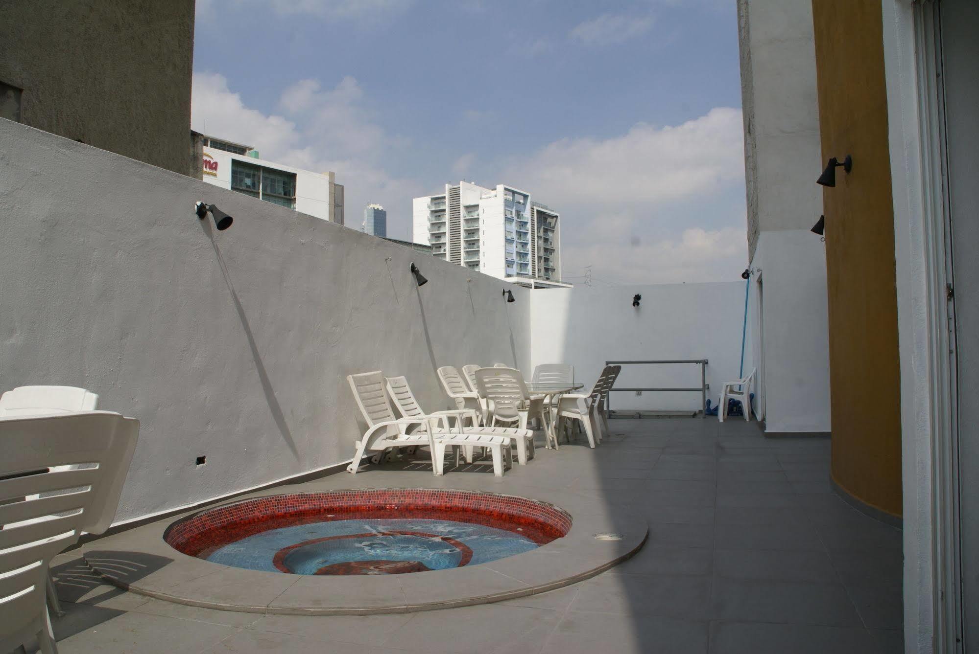 Suites Dioh Monterrey Exterior foto